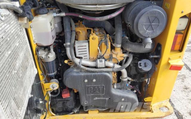 CAT 259D HF Schrankladers