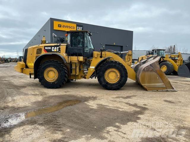 CAT 982M Wielladers