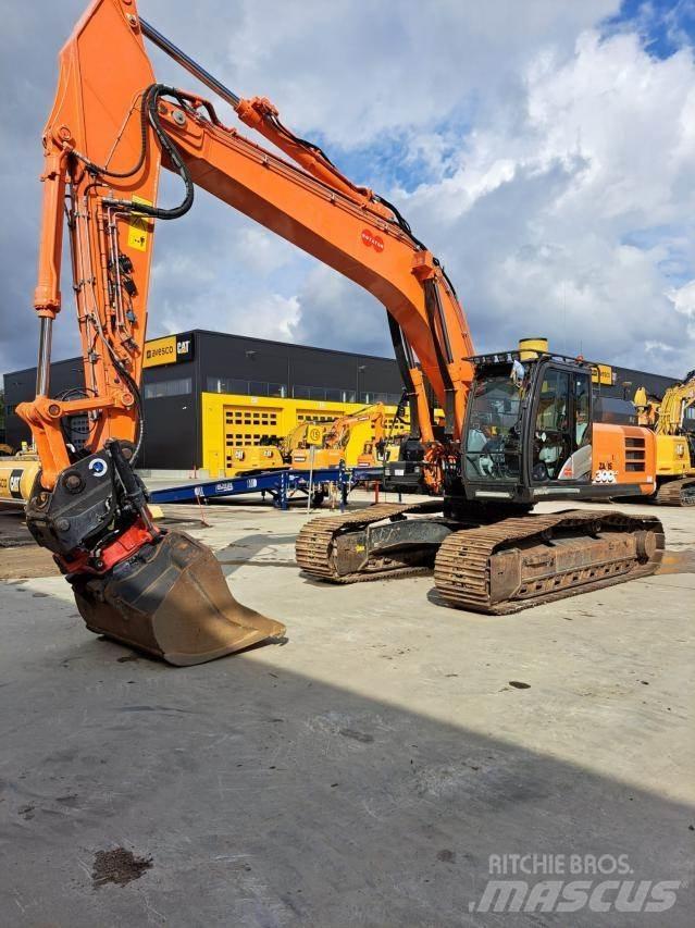 Hitachi ZX300LC-6 Rupsgraafmachines