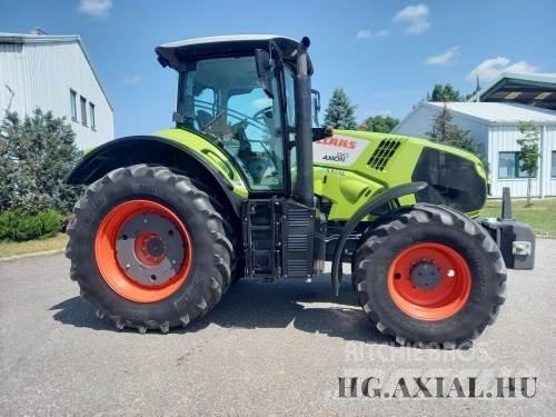 CLAAS Axion 810 Tractoren