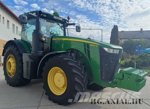 John Deere 8345R Tractoren