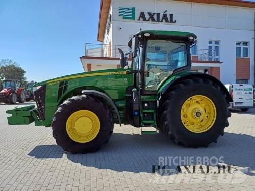 John Deere 8370R Tractoren