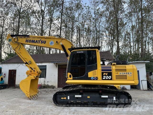 Komatsu PC200-8 Rupsgraafmachines