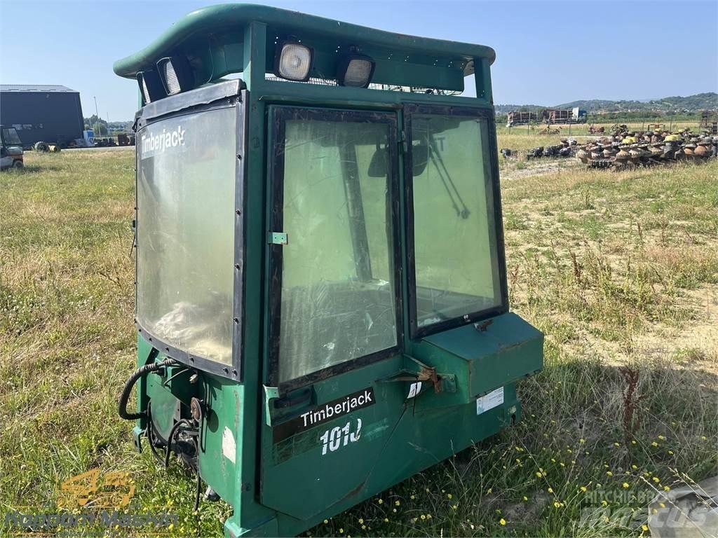 Timberjack 1010 Cabine en interieur