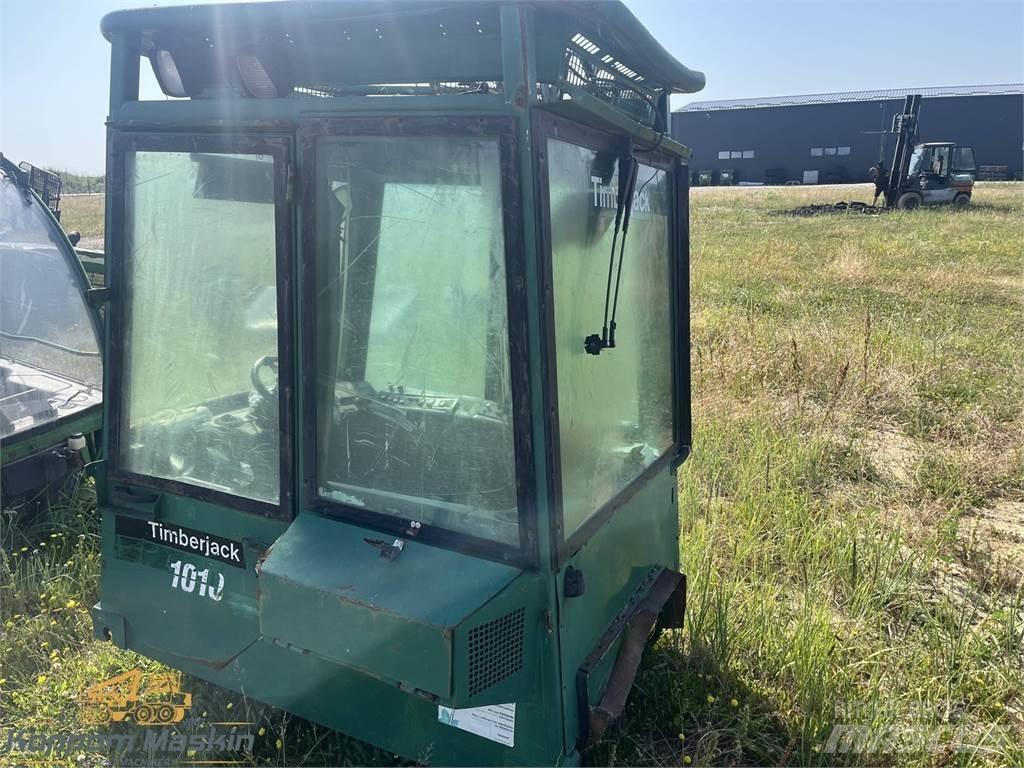 Timberjack 1010 Cabine en interieur