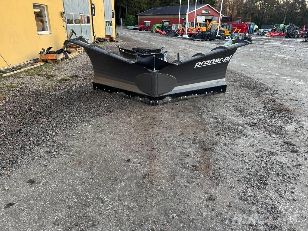 Pronar PUV 4000 M HD Sneeuwschuivers en -ploegen