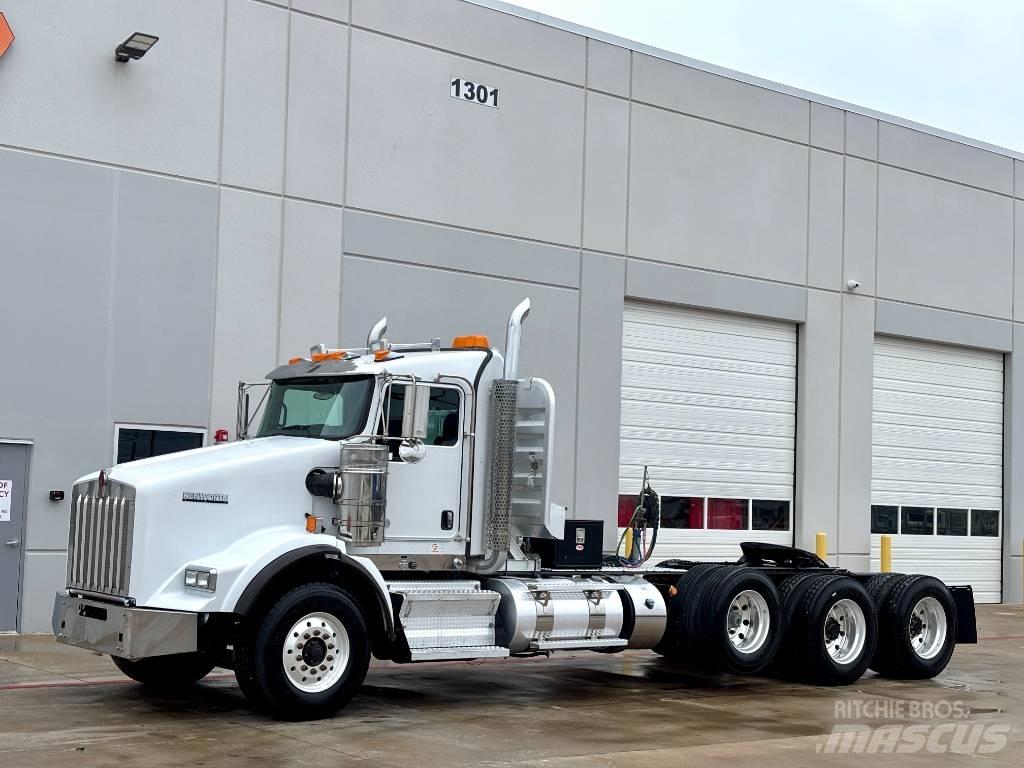 Kenworth T 800 Trekkers