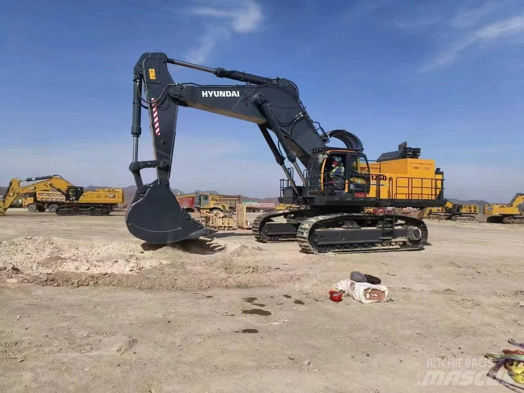 Hyundai HX1250 Rupsgraafmachines