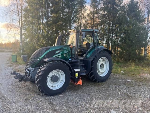 Valtra T194 versu Tractoren