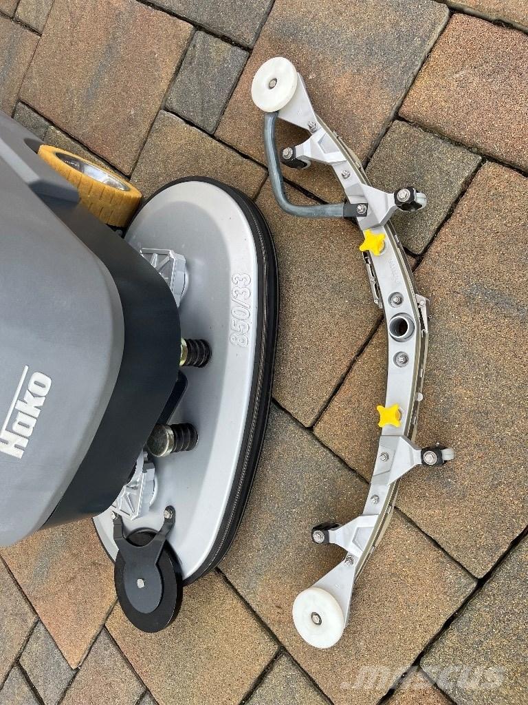  Szorowarka Hako B90 Schrobzuigmachines