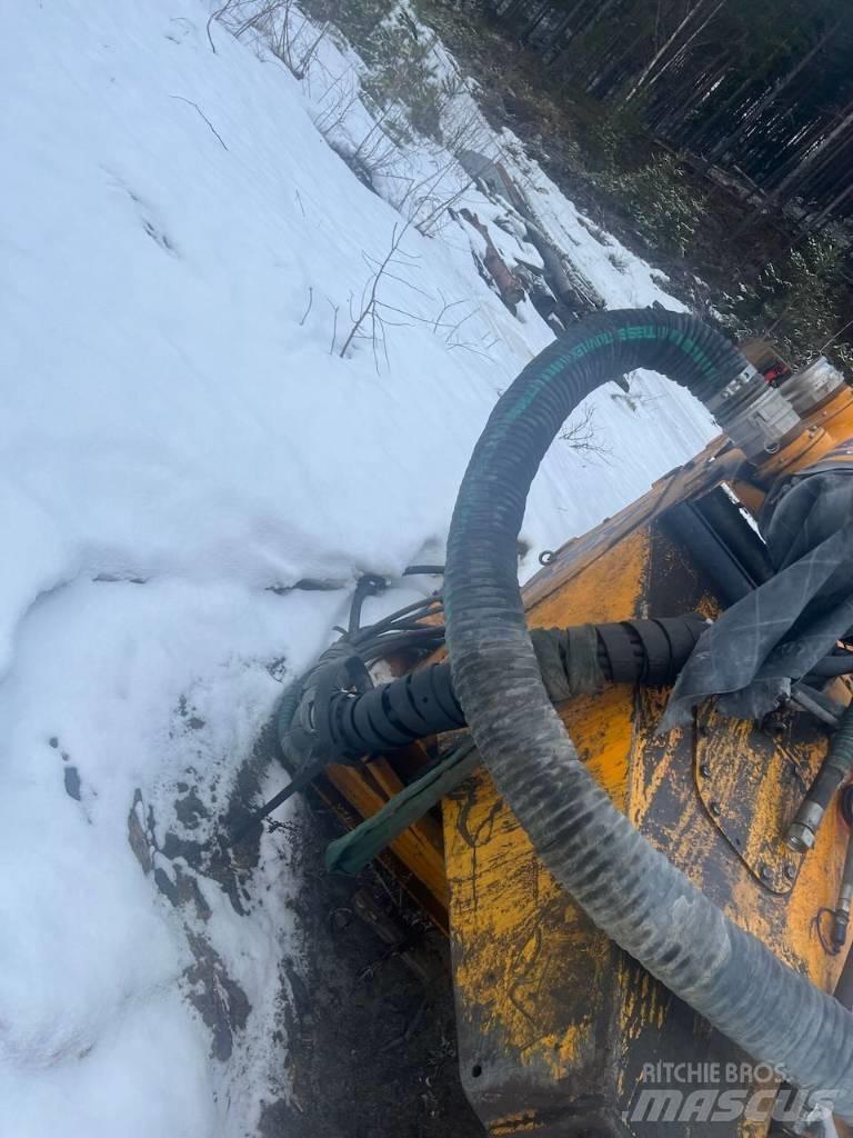 CAT 325 FL CR Surface drill rigs