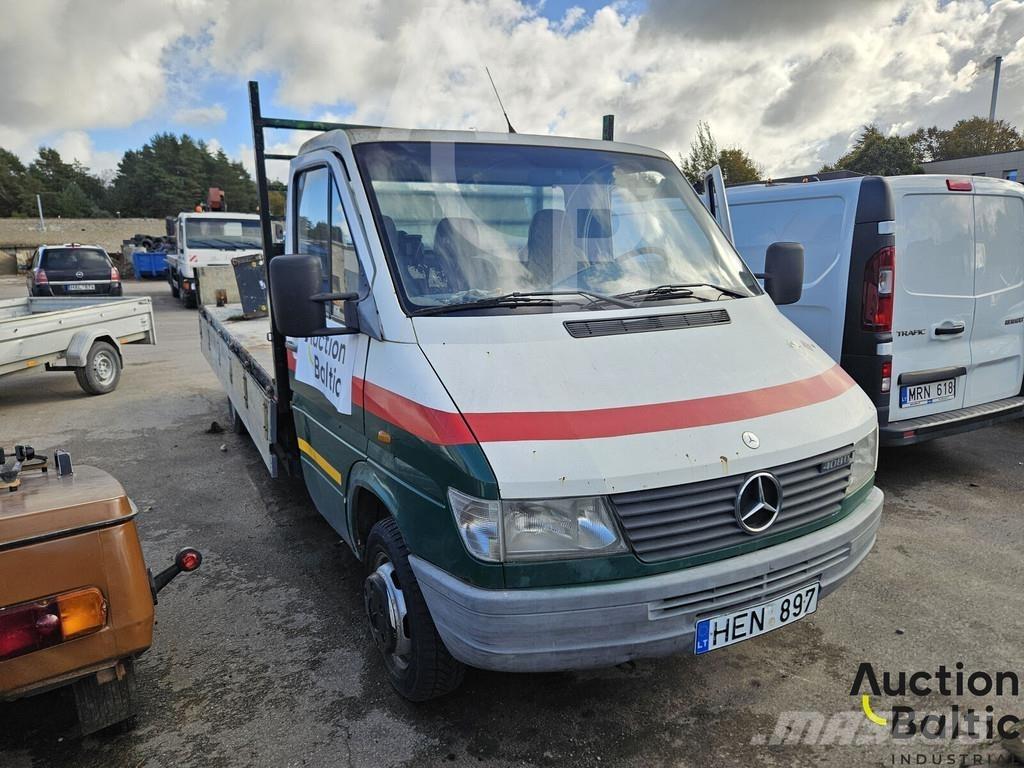 Mercedes-Benz 408 Bestelwagens met open laadbak
