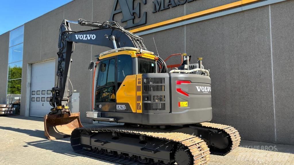 Volvo ECR 235 E Rupsgraafmachines