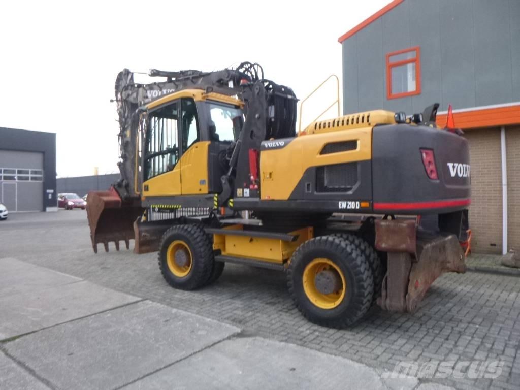 Volvo EW 210 D Wielgraafmachines