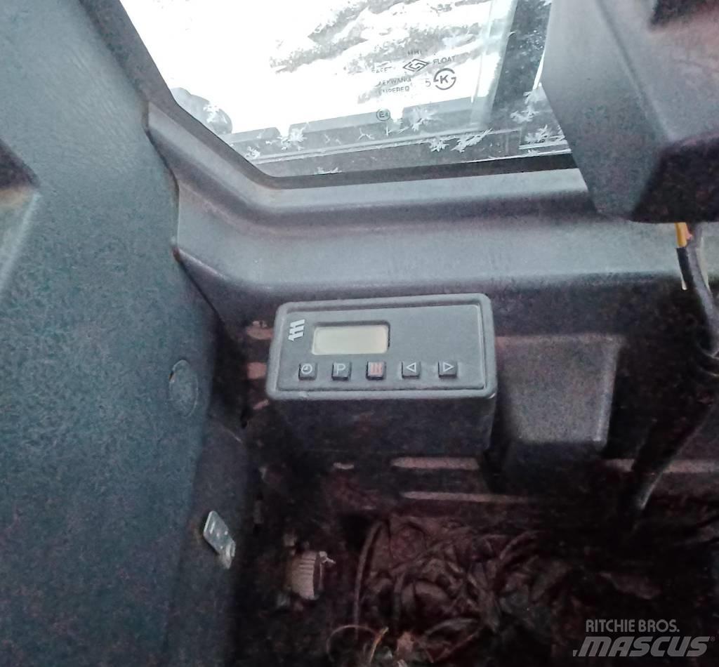 Hyundai HX 235 LCR Rupsgraafmachines