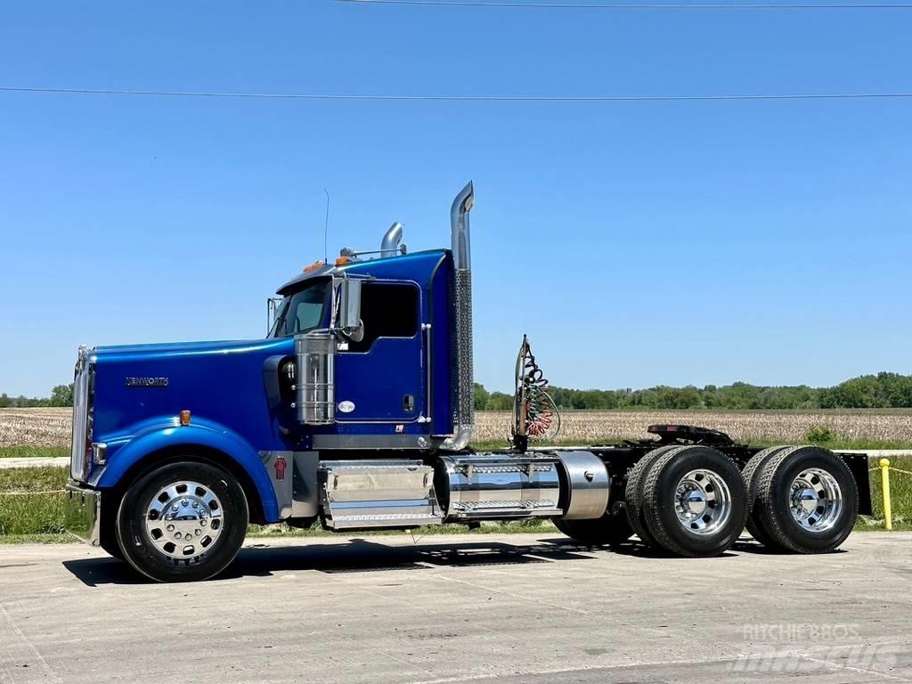 Kenworth W 900 Trekkers