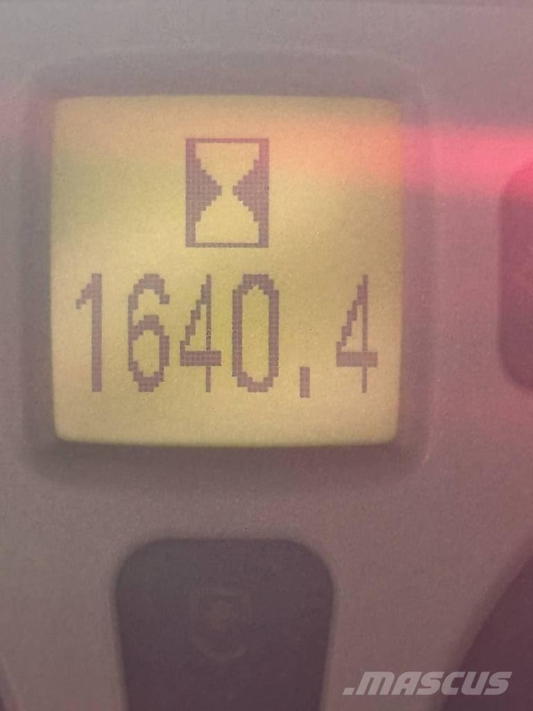 New Holland T 5040 Tractoren