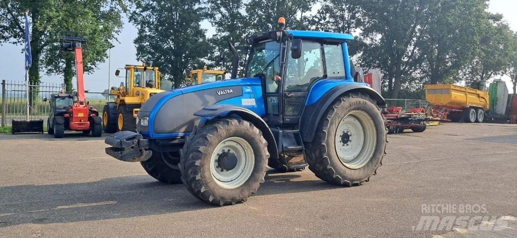 Valtra T160 Tractoren