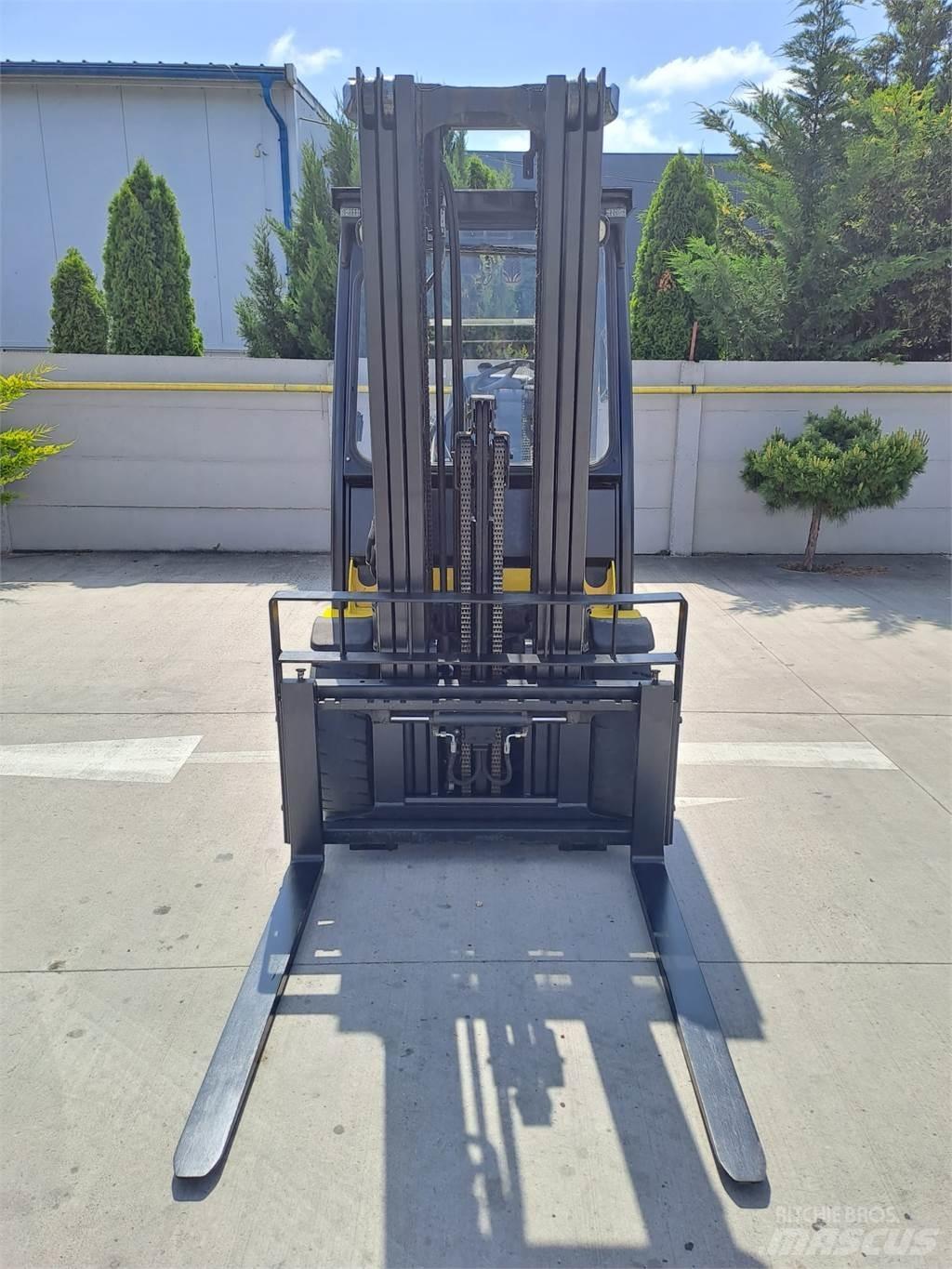 Yale GDP35VX Diesel heftrucks