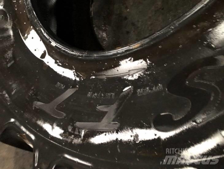 Mitas 700/70R38 Banden, wielen en velgen