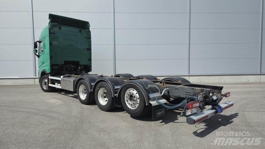 Volvo FH Chassis met cabine