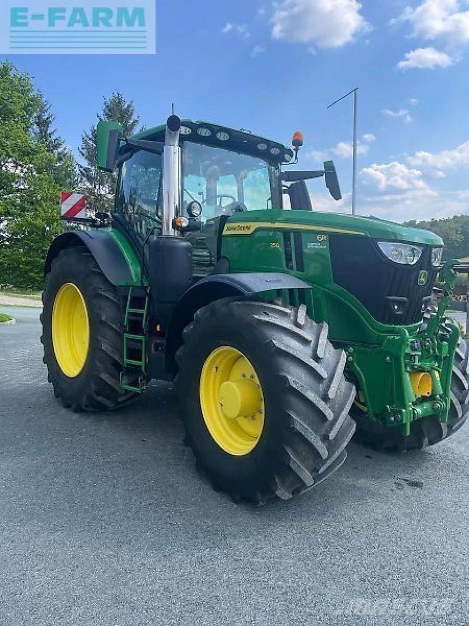 John Deere 6r250 Tractoren