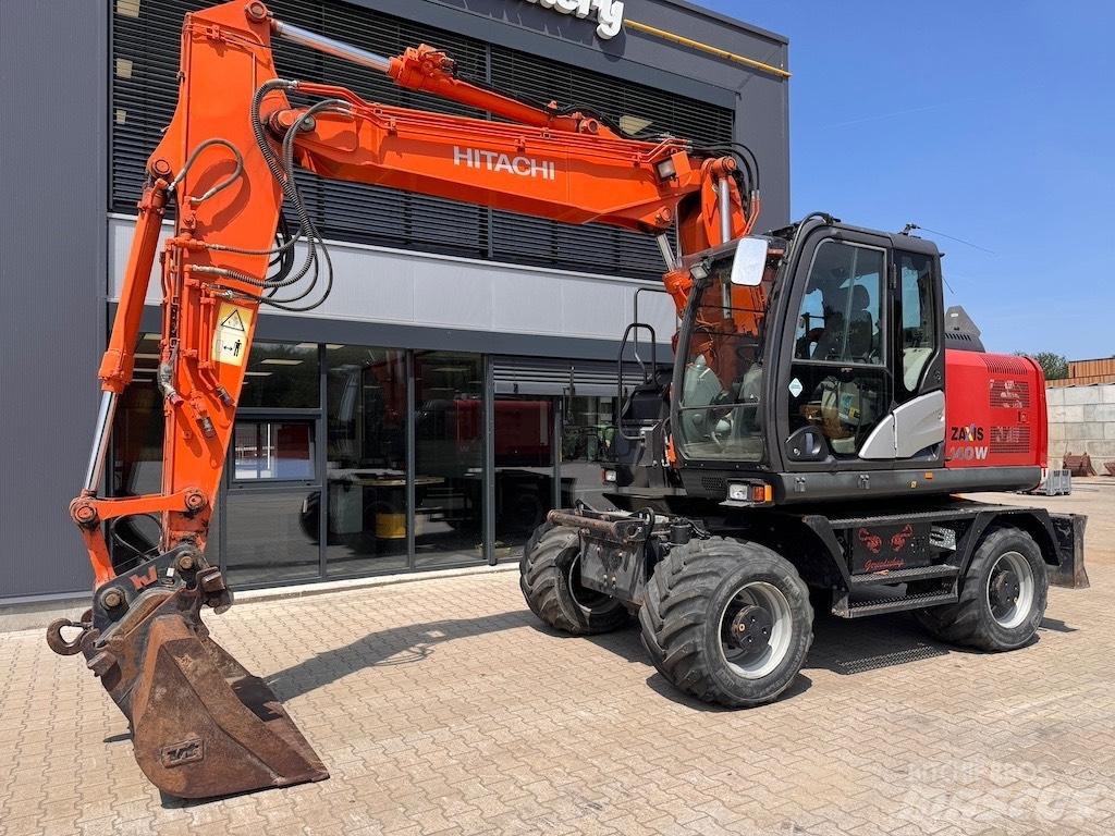 Hitachi 140W Wielgraafmachines