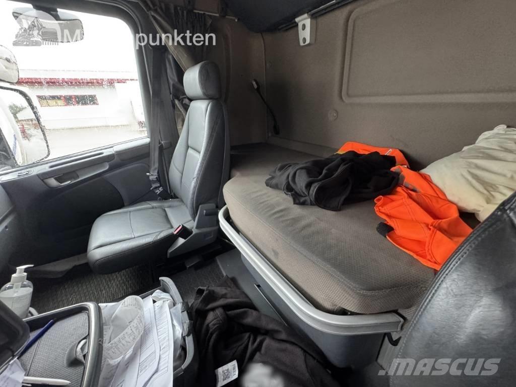 Scania R 490 Bakwagens met gesloten opbouw