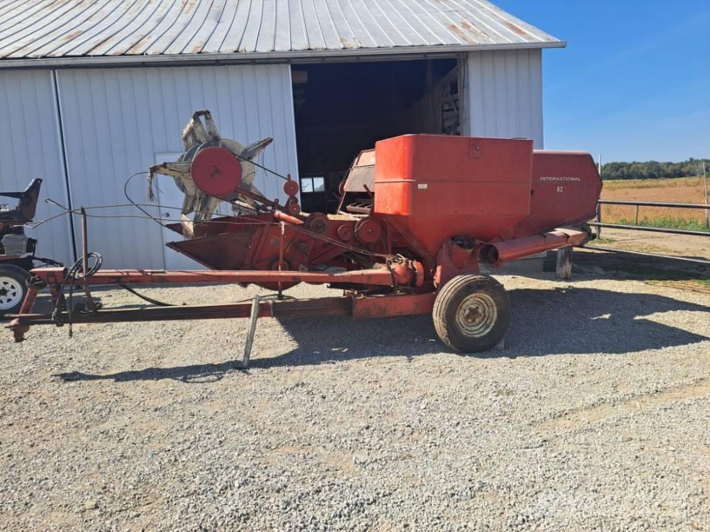 International 82 Maaidorser aanbouwdelen