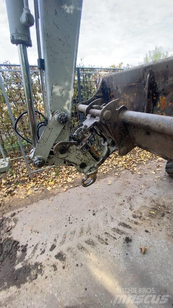 Takeuchi TB 240 Minigraafmachines < 7t