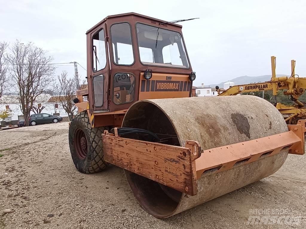 CASE W 1102 Grondverdichtingsmachines