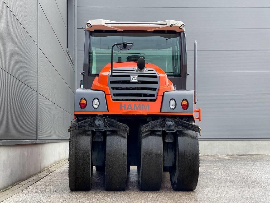 Hamm HP 180I Bandenwalsen