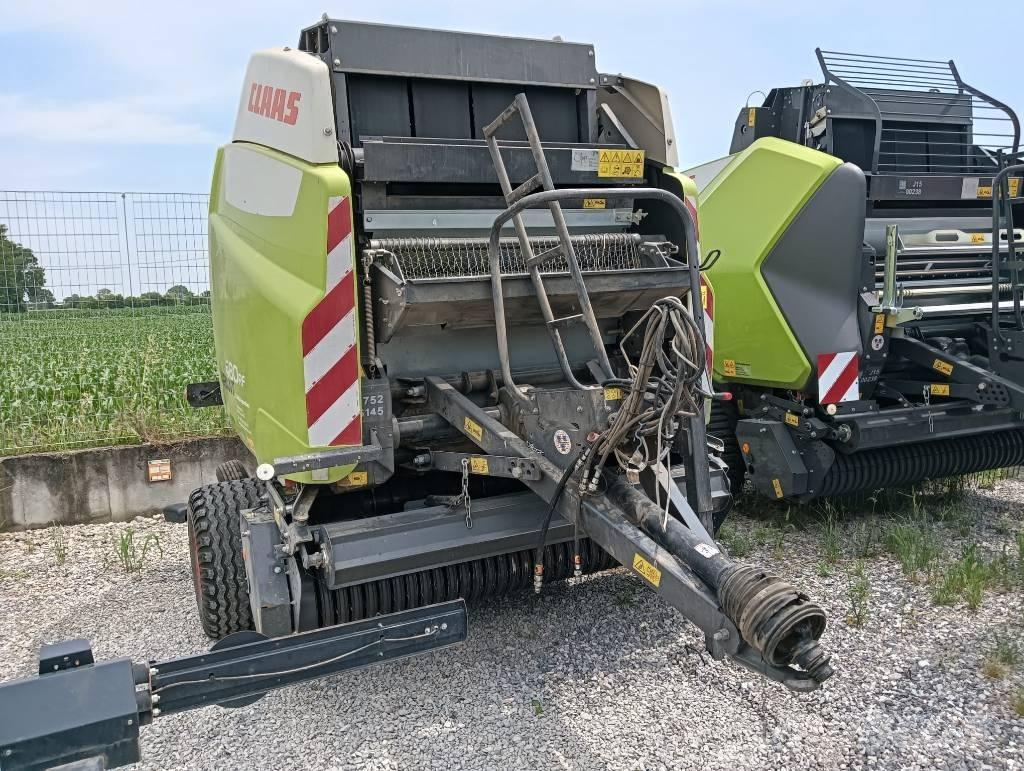 CLAAS Variant 480 RF Ronde-balenpersen