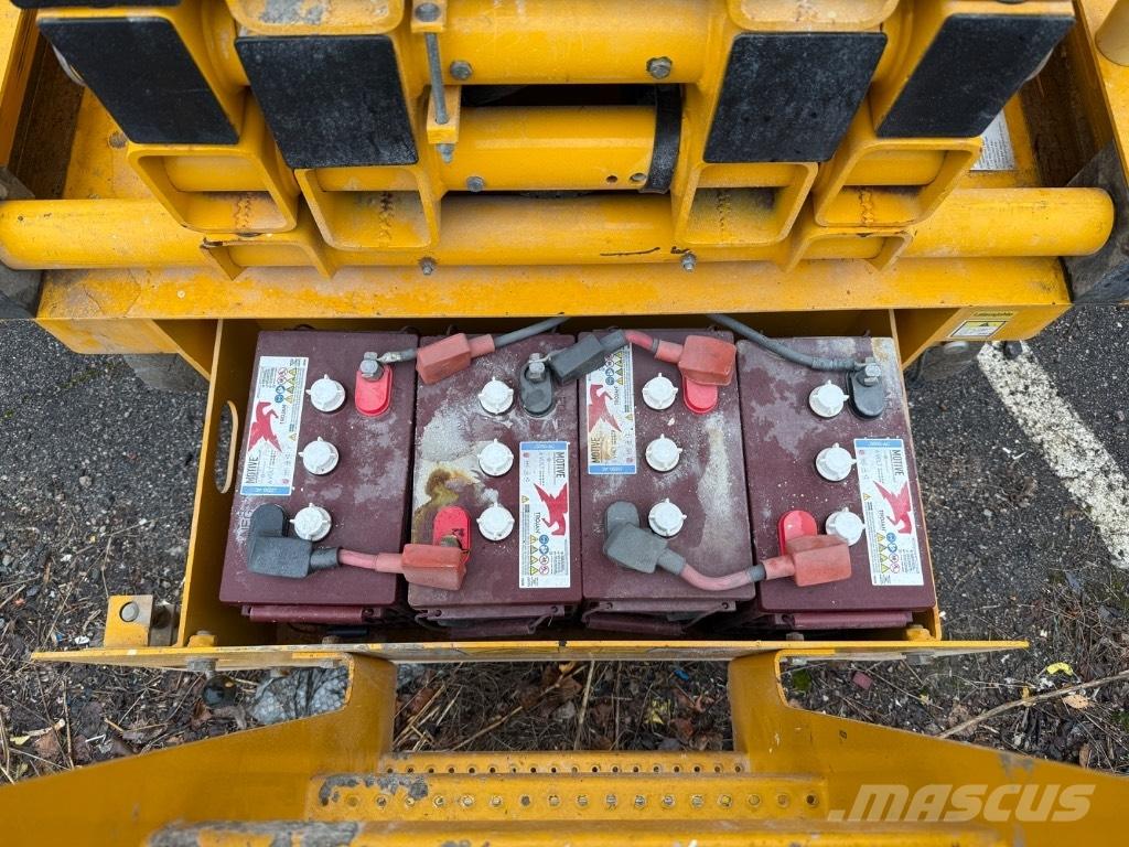 Haulotte Compact 14 Schaarhoogwerkers