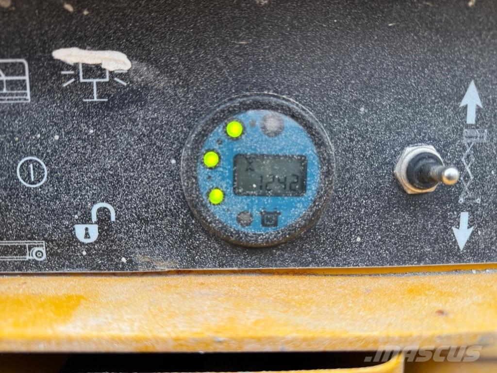 Haulotte Compact 14 Schaarhoogwerkers