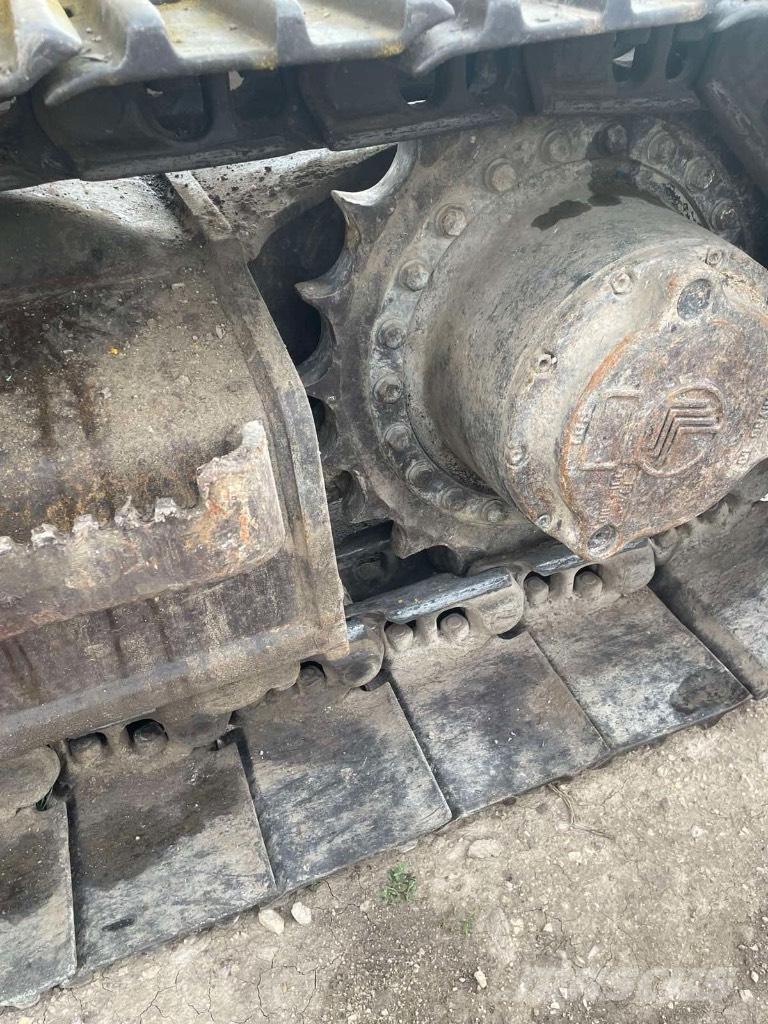 JCB JZ 235 LC Rupsgraafmachines