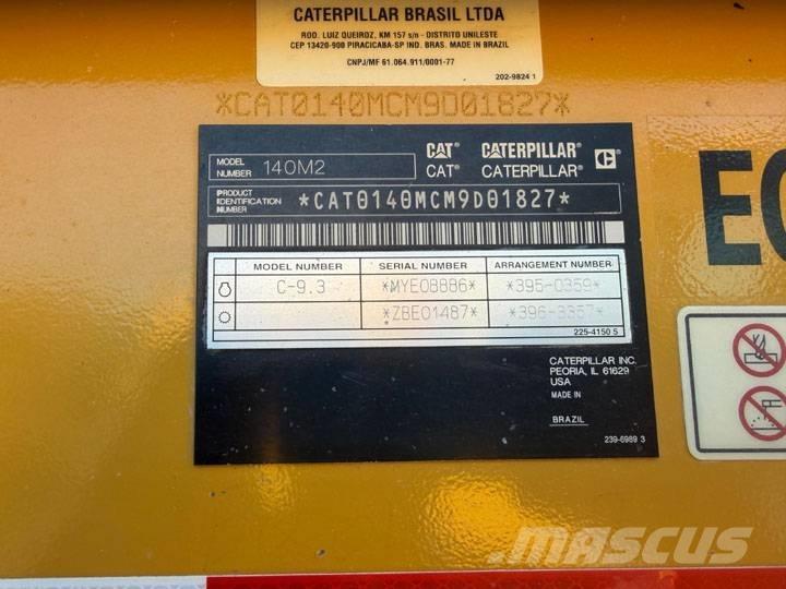 CAT 140 M 2 Graders