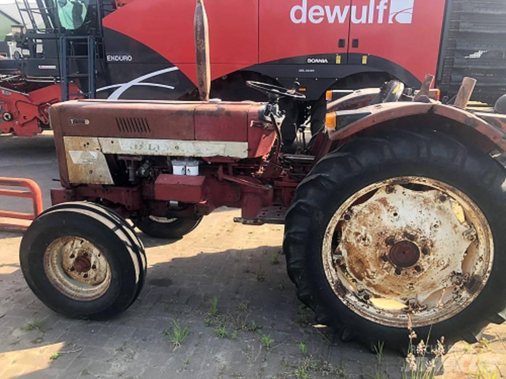 IH 453 Tractoren