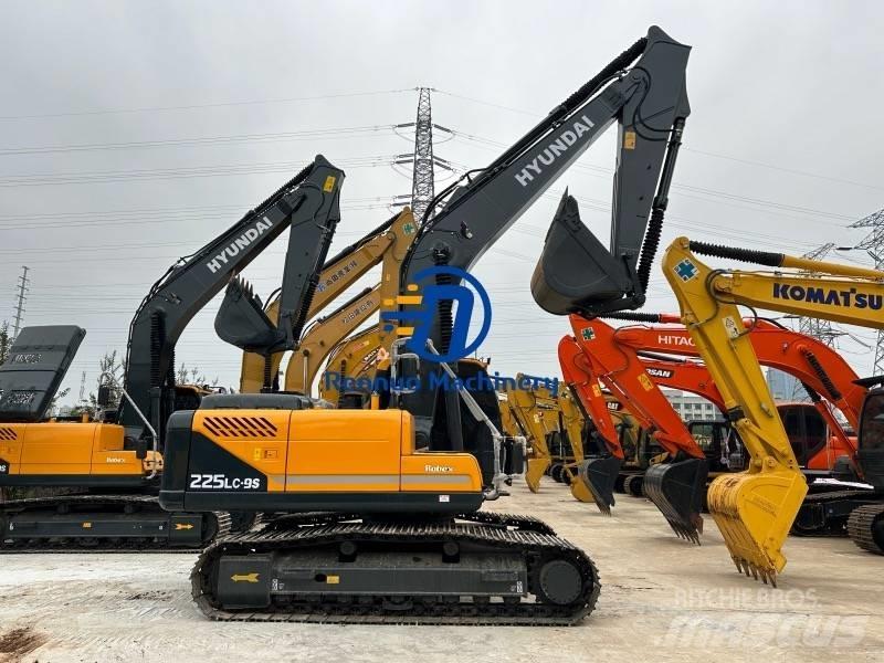 Hyundai 225LC-9S Rupsgraafmachines