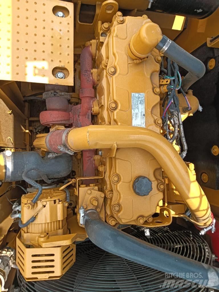 CAT 324D2 Midigraafmachines 7t - 12t