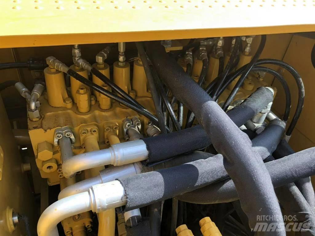 CAT 320D Rupsgraafmachines