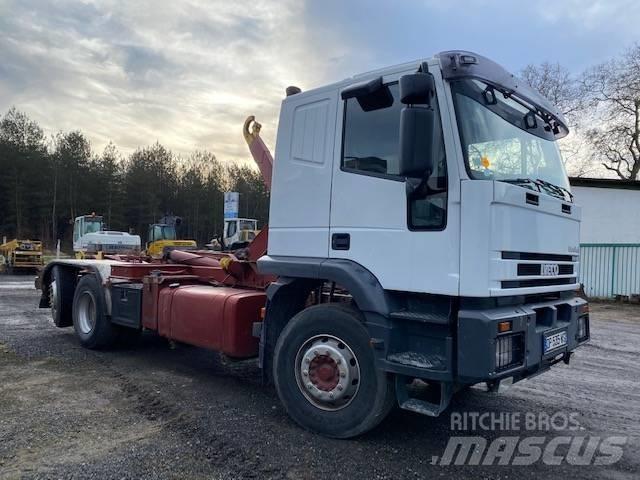 Iveco Cursor Vrachtwagen met containersysteem
