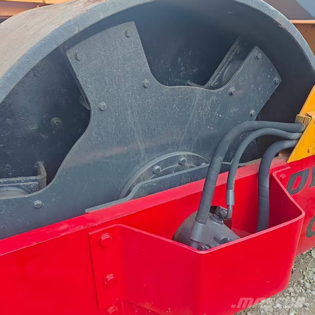 Dynapac CA 25 D Trilrolwalsen