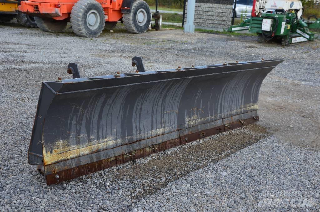 Vreten 320 Veegmachines