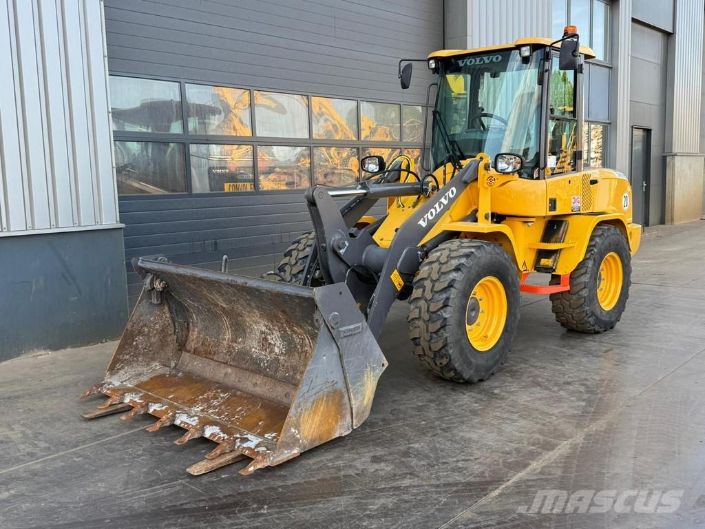 Volvo L30G Wielladers