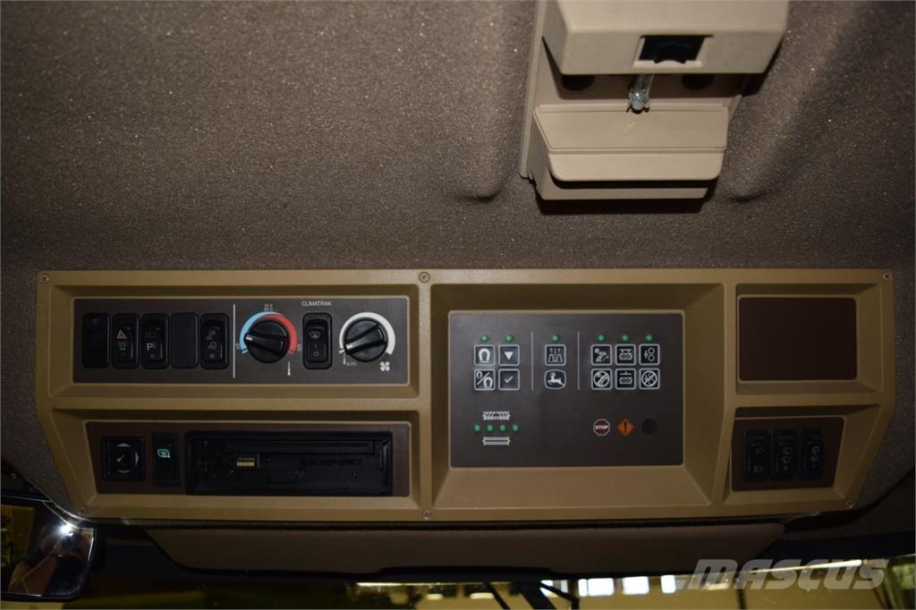 John Deere 7400 Zelfrijdende veldhakselaars