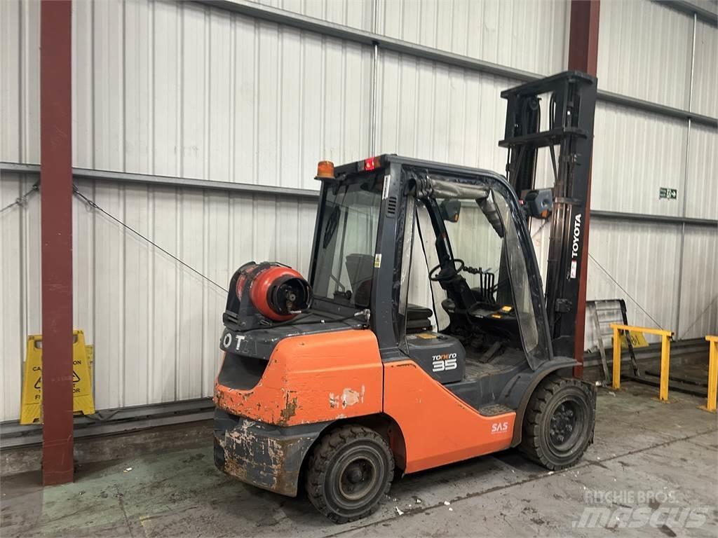 Toyota 02-8FGJF35 LPG heftrucks