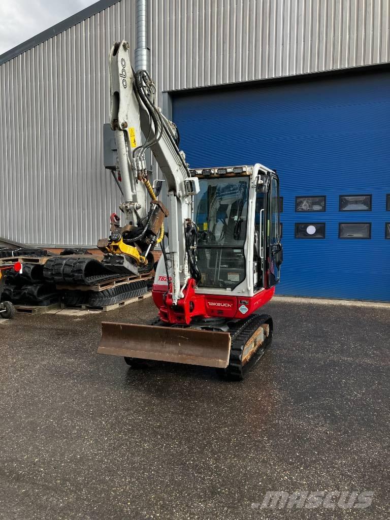 Takeuchi TB 230 Minigraafmachines < 7t