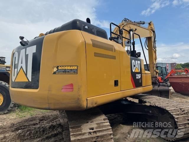 CAT 326 F L Rupsgraafmachines