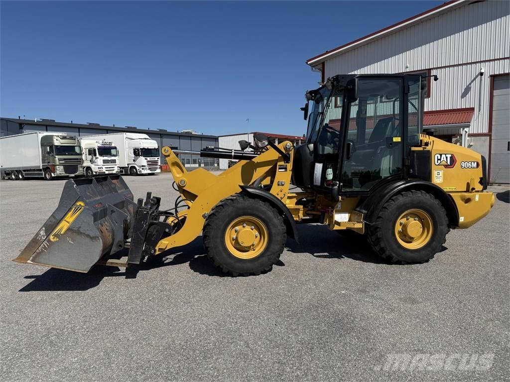 CAT 906M Wielladers